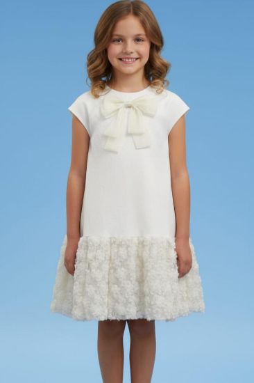 صورة فستان بيج بفينكه كبيرة على الصدر